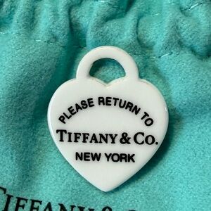 Tiffany & Co Return To Heart White Bone China